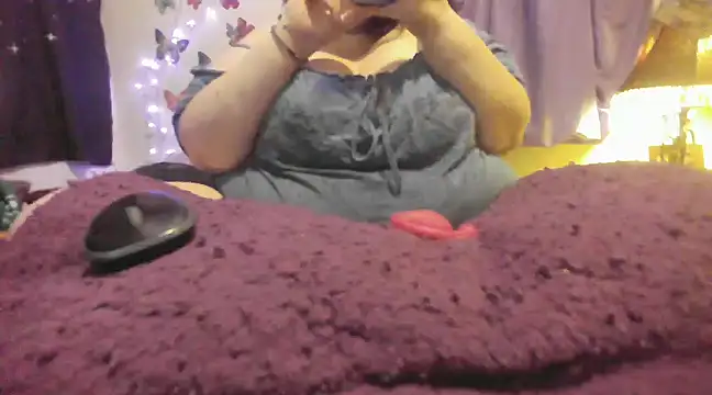 Snapshot of Alli_Kat chatting on January 2, 9:00 am Alli Kat online show from January 2, 9:00 am