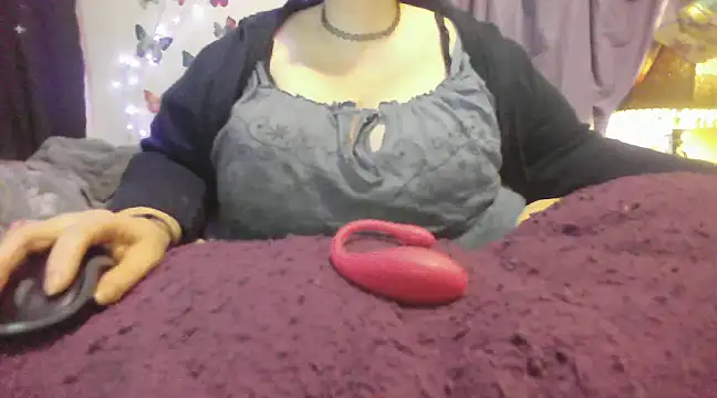 Snapshot of Alli_Kat chatting on January 3, 8:00 am Alli Kat online show from January 3, 8:00 am