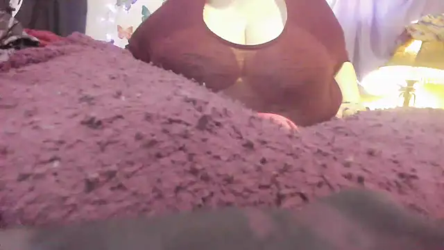 Snapshot of Alli_Kat chatting on February 19, 9:14 pm Alli Kat online show from February 19, 9:14 pm