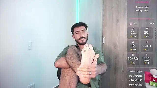 dam0n fr0st online show from December 20, 1:03 am