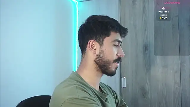 dam0n fr0st online show from December 21, 1:36 am