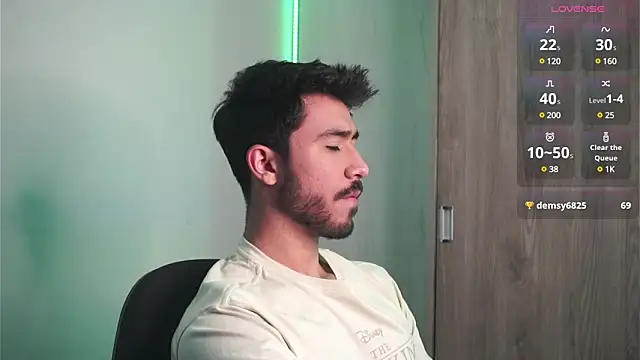 dam0n fr0st online show from December 30, 5:34 pm