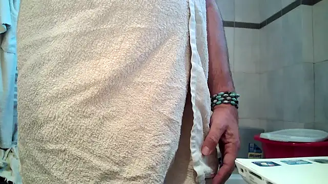 Kalia Cross online show from October 10, 1:32 pm