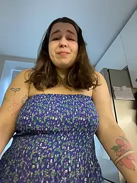 SuzieMurray online show from November 9, 7:28 am