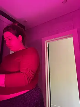 SuzieMurray online show from June 3, 8:17 am