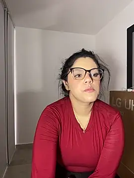 kimberlyhills1 online show from November 27, 6:21 pm