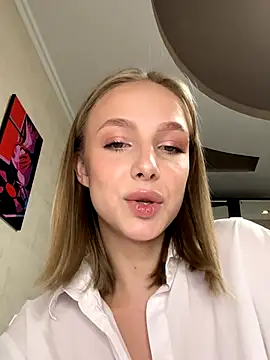 Snapshot of CaseyStar chatting on December 8, 11:35 am CaseyStar online show from December 8, 11:35 am