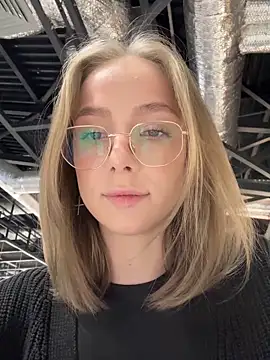 Snapshot of CaseyStar chatting on January 26, 9:19 am CaseyStar online show from January 26, 9:19 am