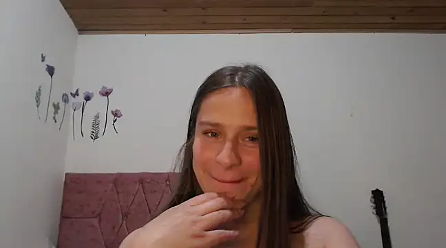 Snapshot of Serenity chatting on March 4, 11:43 pm Serenity online show from March 4, 11:43 pm