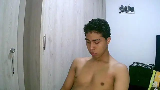 sexy diamante  online show from March 10, 2:49 am