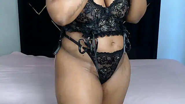 EbonyBentley online show from May 18, 6:19 am