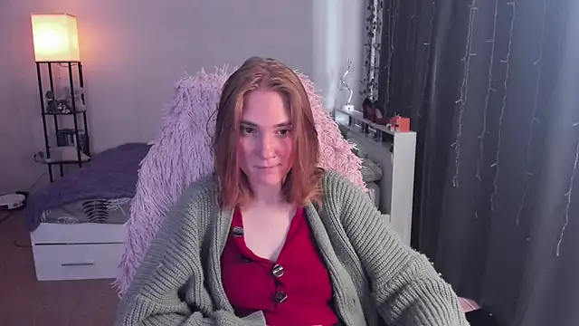 ReddHotPipper online show from May 13, 3:59 am