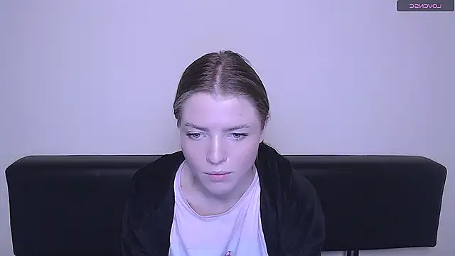 Snapshot of MissOliviaa_ chatting on December 16, 11:22 am MissOliviaa online show from December 16, 11:22 am