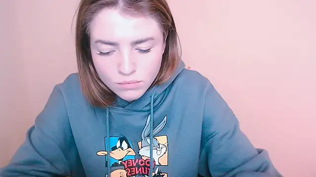 Snapshot of MissOliviaa_ chatting on January 15, 11:43 am MissOliviaa online show from January 15, 11:43 am