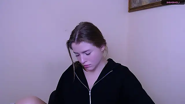 Snapshot of MissOliviaa_ chatting on January 18, 10:39 am MissOliviaa online show from January 18, 10:39 am