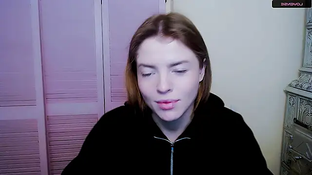 Snapshot of MissOliviaa_ chatting on January 24, 1:57 pm MissOliviaa online show from January 24, 1:57 pm