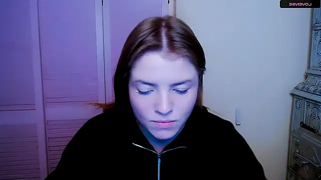 Snapshot of MissOliviaa_ chatting on January 24, 5:42 pm MissOliviaa online show from January 24, 5:42 pm