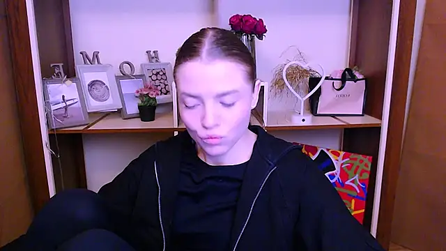 Snapshot of MissOliviaa_ chatting on January 26, 7:53 am MissOliviaa online show from January 26, 7:53 am