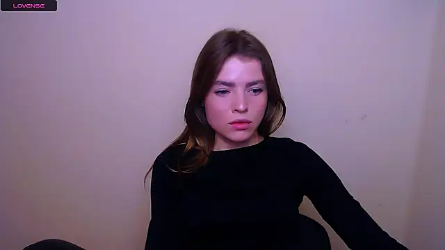 Snapshot of MissOliviaa_ chatting on February 16, 10:54 am MissOliviaa online show from February 16, 10:54 am