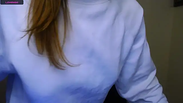 Snapshot of MissOliviaa_ chatting on February 25, 2:11 pm MissOliviaa online show from February 25, 2:11 pm