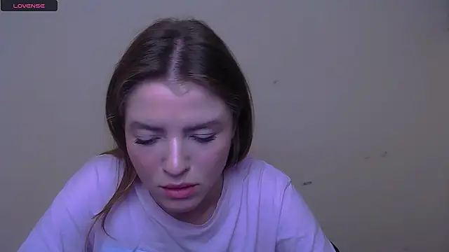 Snapshot of MissOliviaa_ chatting on February 27, 11:41 am MissOliviaa online show from February 27, 11:41 am