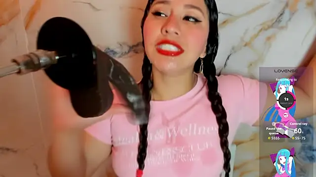 hade cute online show from May 4, 3:19 pm