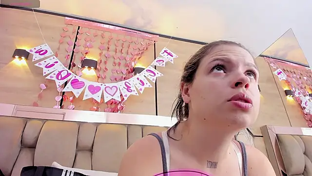 dorothy vegga online show from February 12, 4:07 am