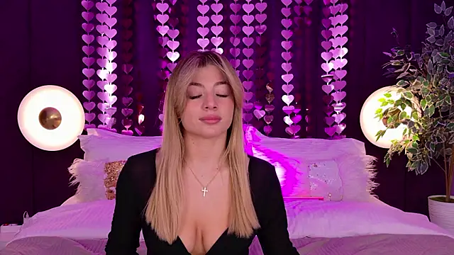 HelenaMorgan online show from February 20, 6:26 am