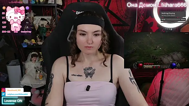 Snapshot of BrandiWRLD_999 chatting on February 20, 8:31 pm BrandiWRLD 999 online show from February 20, 8:31 pm