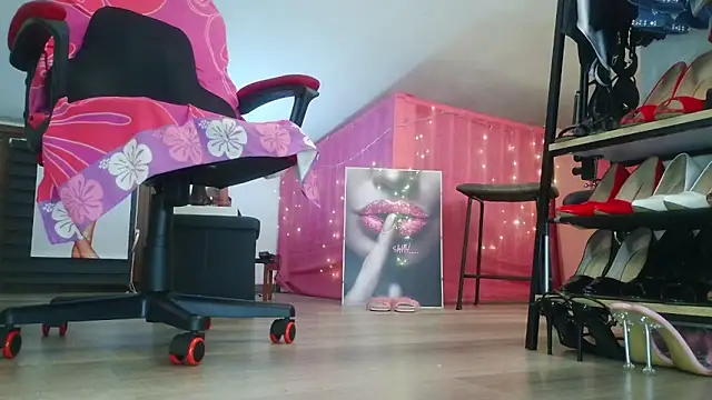 Snapshot of Jbisex chatting on February 8, 12:14 am Jbisex online show from February 8, 12:14 am