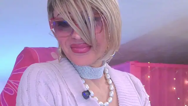 Snapshot of Jbisex chatting on February 11, 1:10 am Jbisex online show from February 11, 1:10 am