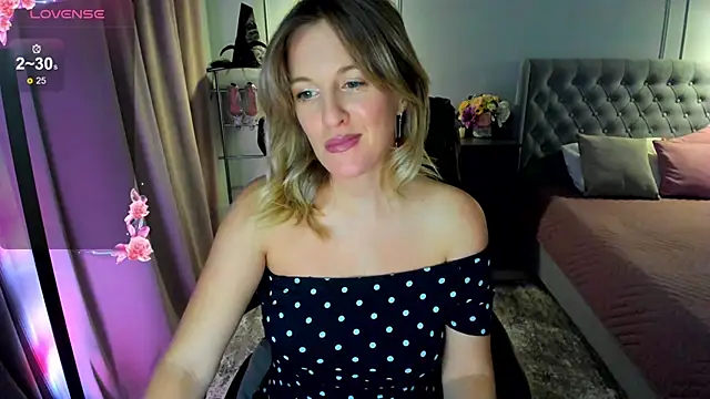 I D A online show from October 22, 1:06 am