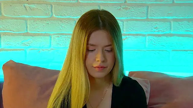 MilanaBalmain online show from June 8, 4:24 am
