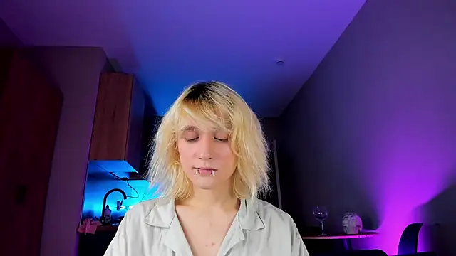 Gregory Byyrd online show from December 16, 10:24 pm