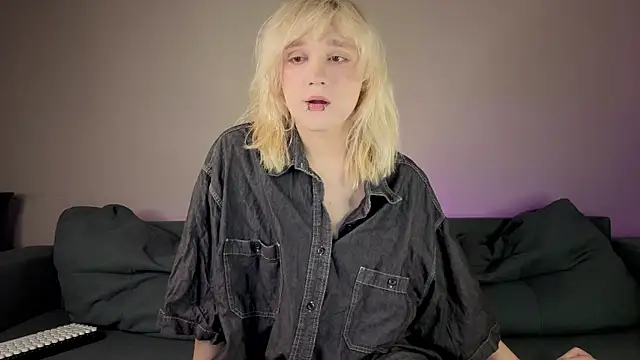 Gregory Byyrd online show from November 18, 9:19 pm