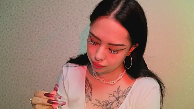 baby  kim online show from May 20, 10:27 pm