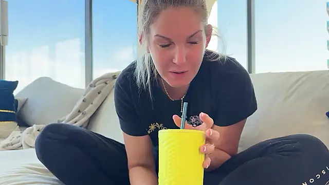 Graciemae baexx online show from March 8, 3:45 pm