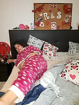 kittymorenita26 online show from March 7, 12:29 am