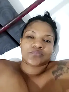 Snapshot of alejandraboobs07 chatting on December 10, 4:17 pm alejandraboobs07 online show from December 10, 4:17 pm