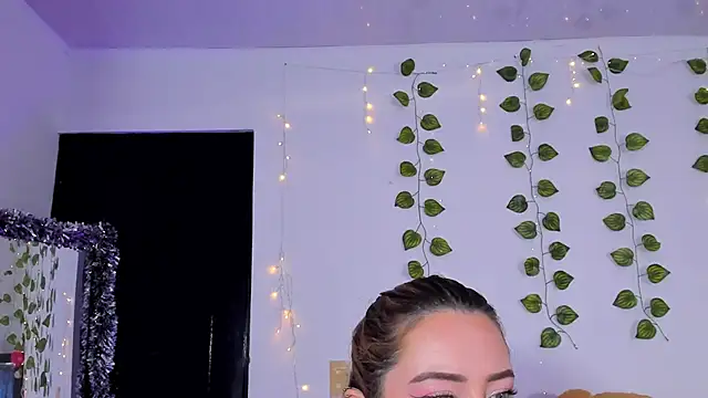 JanneKim online show from April 7, 1:44 pm