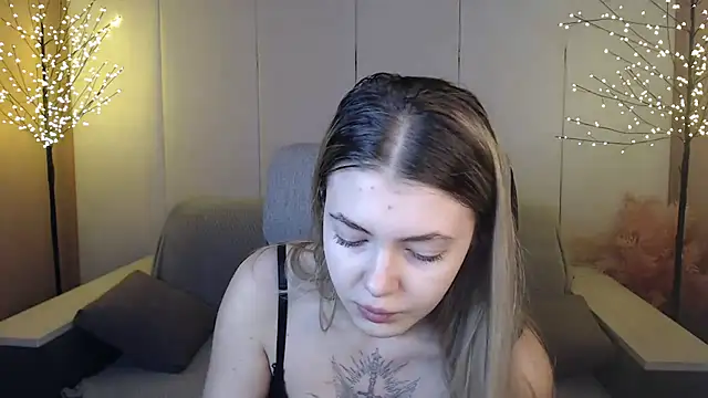 Snapshot of Ritaneer chatting on January 20, 9:13 am Ritaneer online show from January 20, 9:13 am