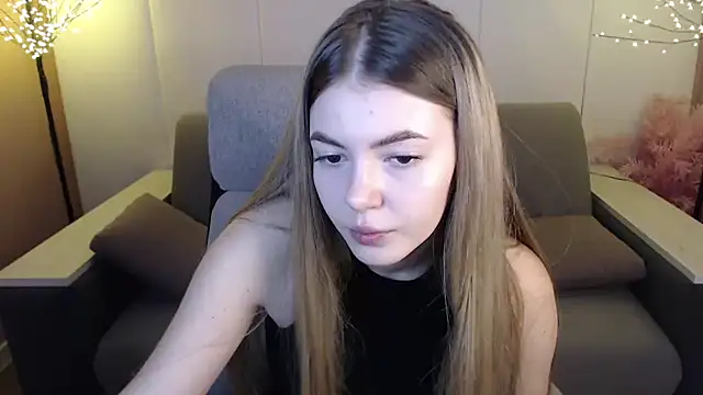 Snapshot of Ritaneer chatting on March 15, 9:09 am Ritaneer online show from March 15, 9:09 am