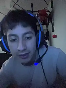 Stiven 017 online show from January 18, 10:57 pm