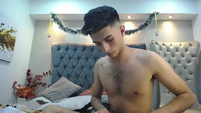 Snapshot of MrWilliseo chatting on December 23, 9:40 pm MrWilliseo online show from December 23, 9:40 pm