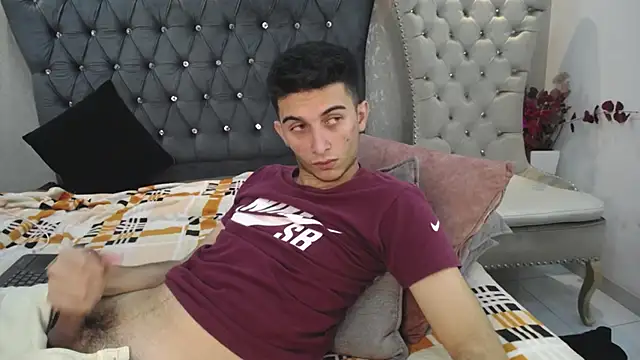 Snapshot of MrWilliseo chatting on February 28, 11:01 pm MrWilliseo online show from February 28, 11:01 pm