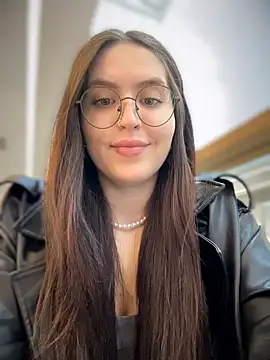 meow girl online show from April 1, 10:05 am