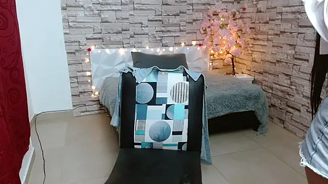 Snapshot of Vanse_lust chatting on December 11, 10:49 pm Vanse lust online show from December 11, 10:49 pm