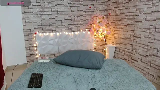 Snapshot of Vanse_lust chatting on February 7, 4:16 am Vanse lust online show from February 7, 4:16 am