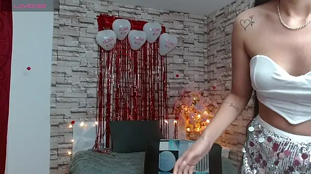 Snapshot of Vanse_lust chatting on February 15, 2:26 am Vanse lust online show from February 15, 2:26 am