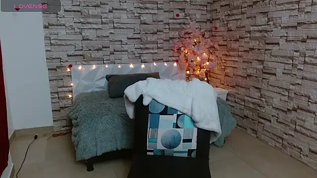 Snapshot of Vanse_lust chatting on February 25, 11:11 pm Vanse lust online show from February 25, 11:11 pm